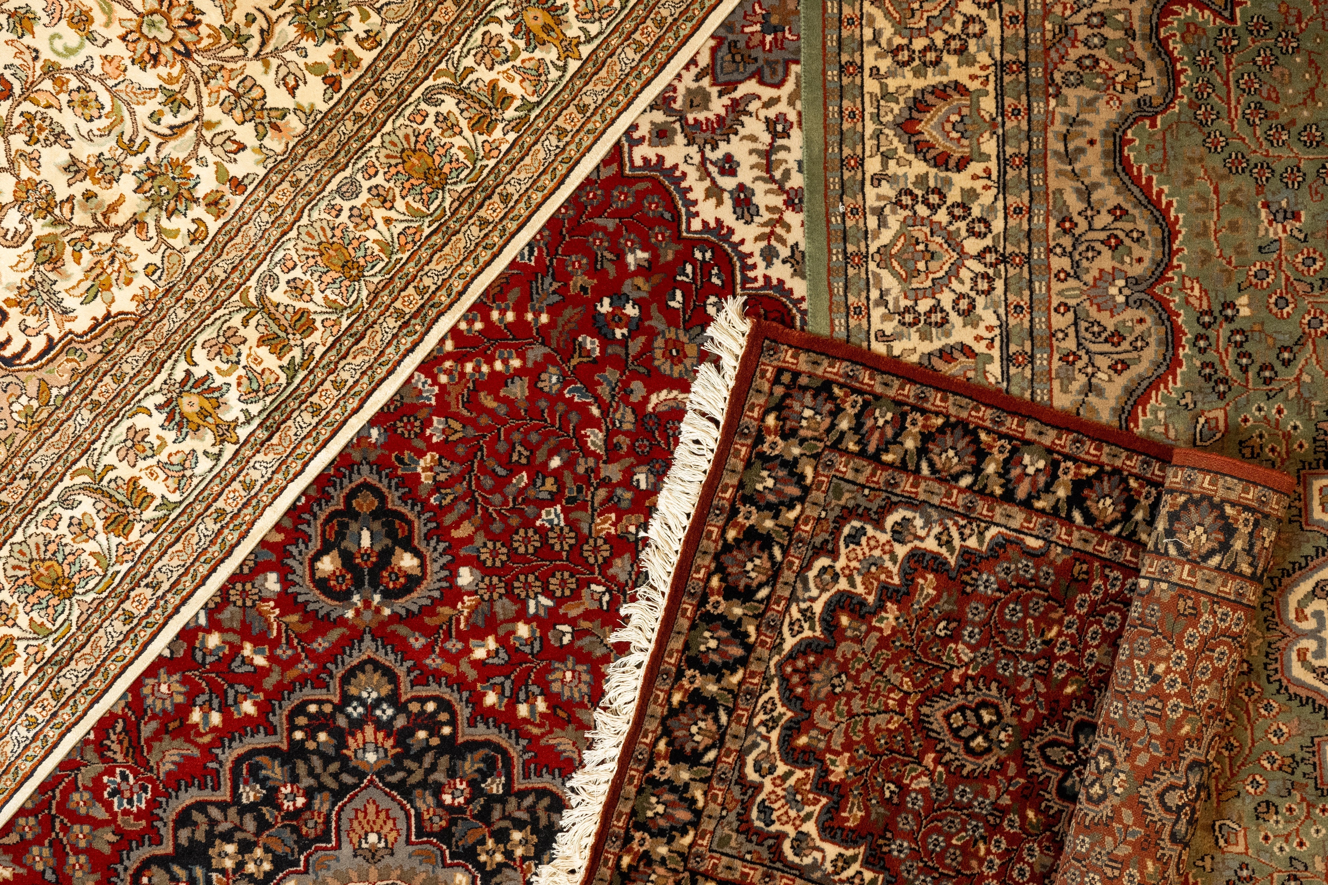 7 Expert Tips to Choose the Right Carpet for Living Rooms