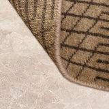 Mahestan – Hand Knotted Wool Rug in Beige/Black