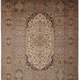 Ivory Court – Hand Knotted Silk Rug in Cream/Peach