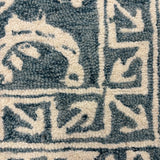 Misty Mehr – Hand Tufted Wool Rug in Bluish Grey/Ivory