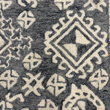 Dusky Mehr – Hand Tufted Wool Rug in Grey/Ivory