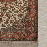 Niloferan – Hand Knotted Silk Rug in Ivory/Peach