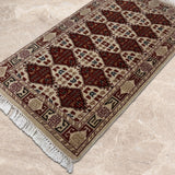 Sarmast – Hand Knotted Wool Rug in Beige/Burgundy