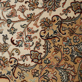 Marika - Hand Knotted Silk Rug In Cream/Ivory